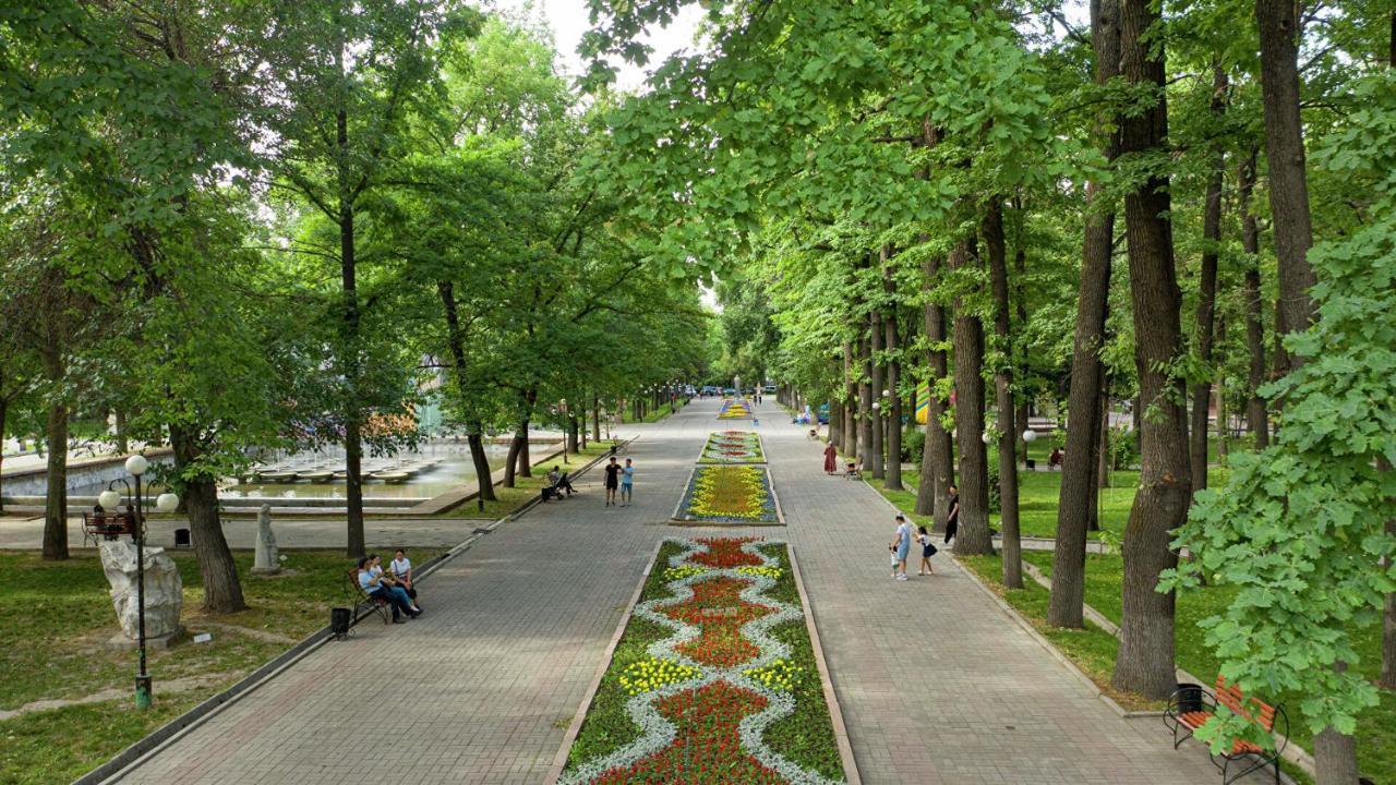 Ocean Hotel Bishkek Exterior photo