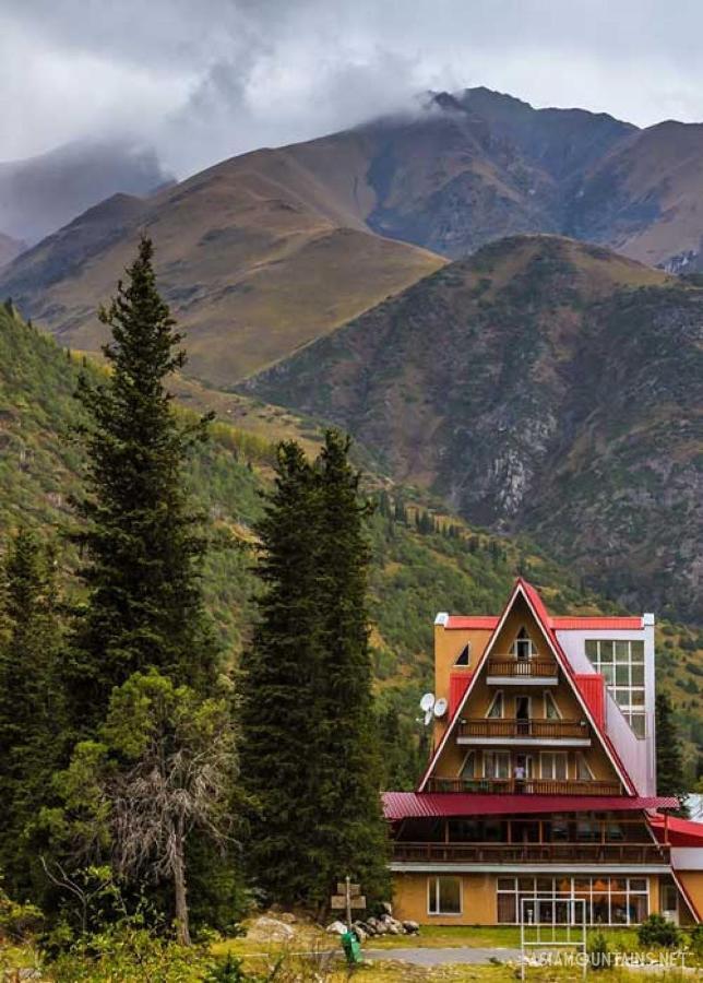 Ocean Hotel Bishkek Exterior photo