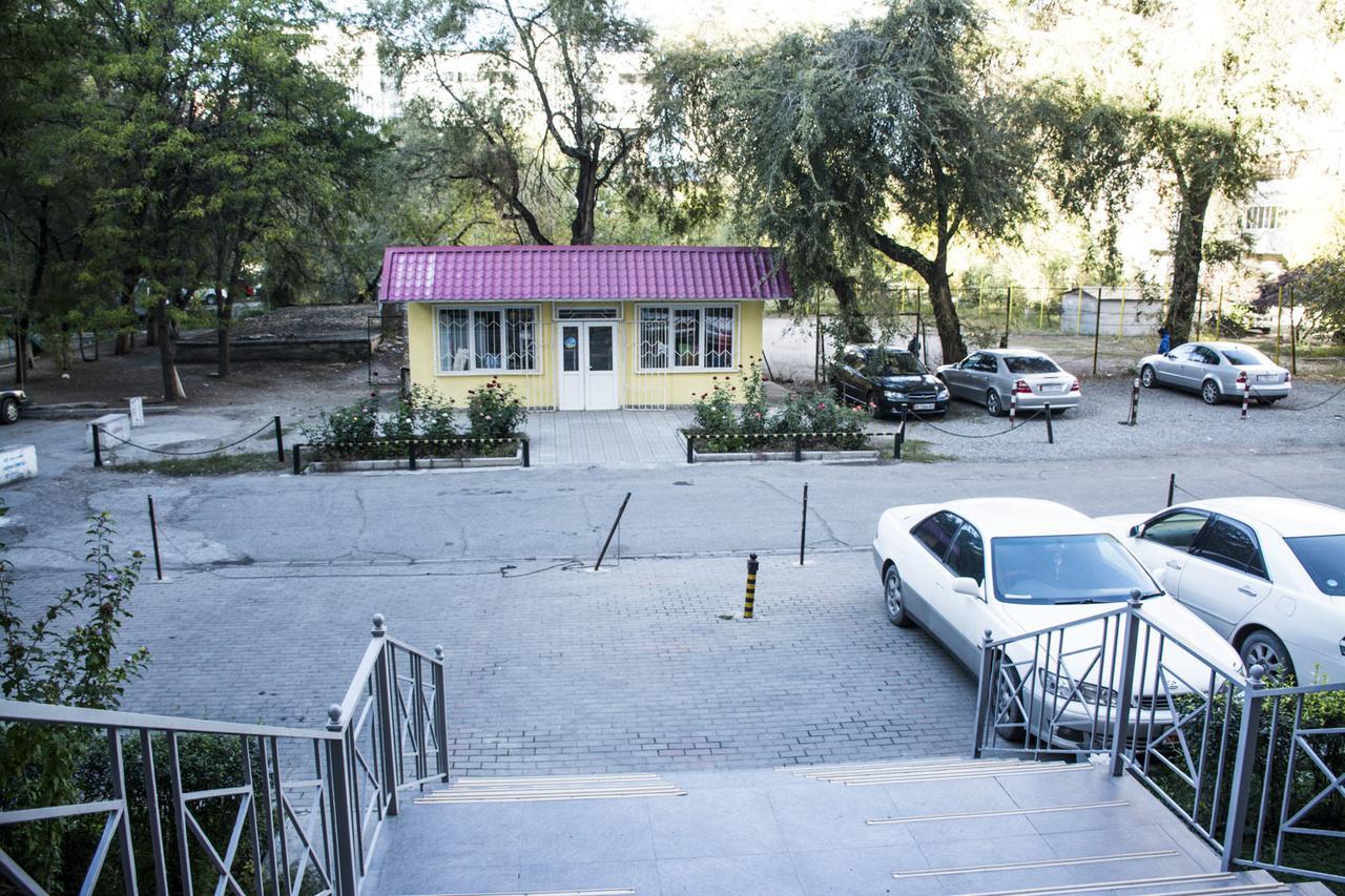 Ocean Hotel Bishkek Exterior photo